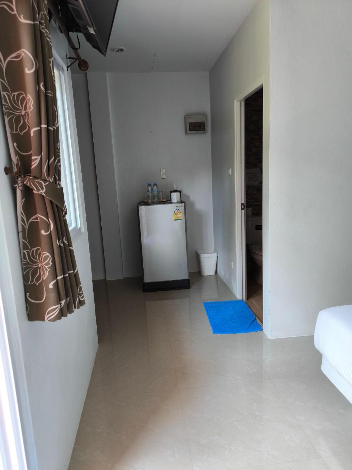 Maenam Villa Hotel Mae Nam Buitenkant foto