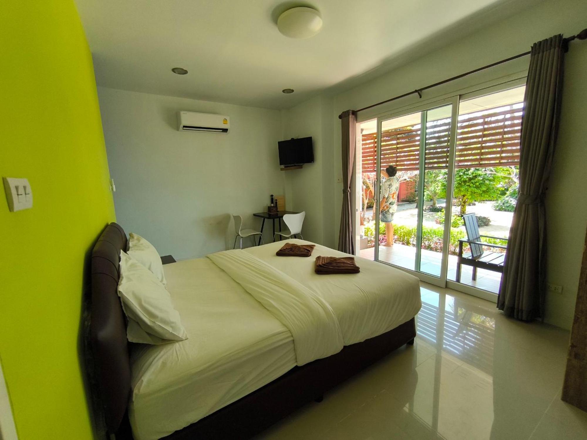 Maenam Villa Hotel Mae Nam Buitenkant foto