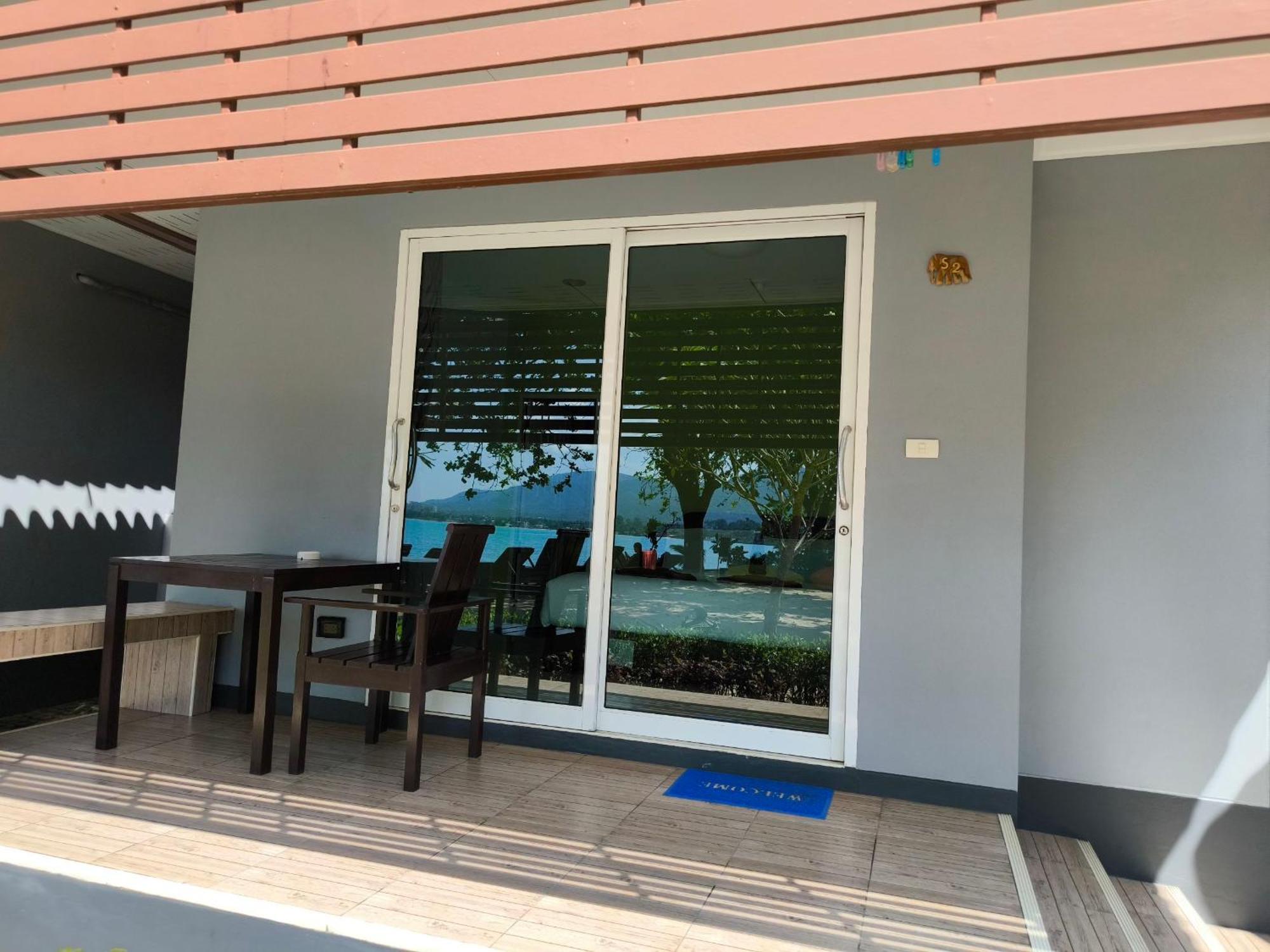 Maenam Villa Hotel Mae Nam Buitenkant foto