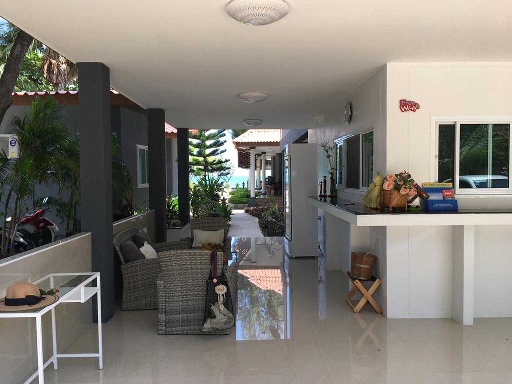 Maenam Villa Hotel Mae Nam Buitenkant foto